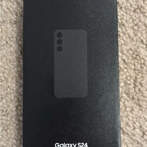 Samsung Galaxy S24 Box